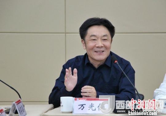 圖為山東師范大學副校長萬光俠在開幕式上發(fā)言。　趙曉 攝