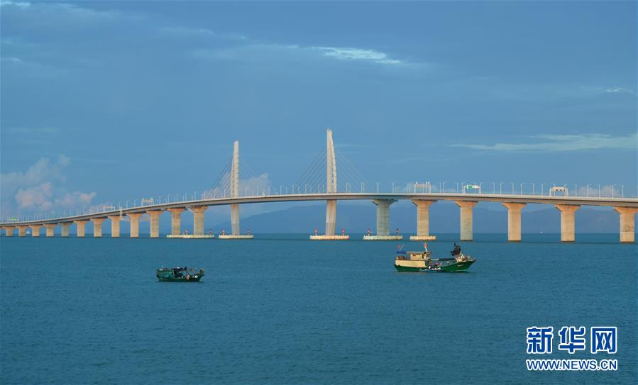 (新華全媒頭條·圖文互動)(9)偉大旗幟引領(lǐng)歷史巨變——習(xí)近平新時(shí)代中國特色社會主義思想指引“十三五”經(jīng)濟(jì)社會發(fā)展述評