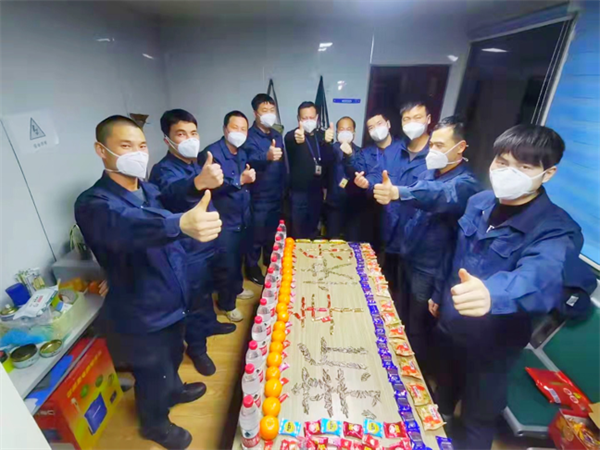 【網(wǎng)絡中國年·新春走基層】花燈璀璨賀新春 陜西各地年味濃_fororder_圖片2