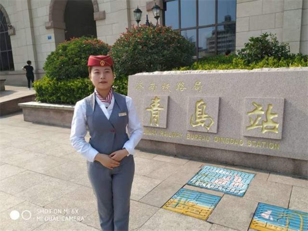 追夢——優(yōu)秀畢業(yè)生風采