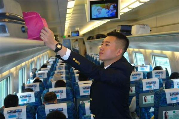 追夢——優(yōu)秀畢業(yè)生風采