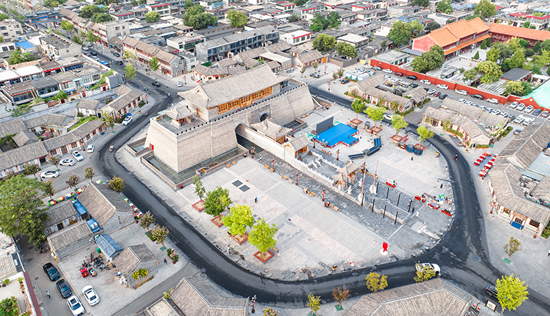 2022年9月8日，石家莊，航拍正定縣正定古城陽和樓與正定歷史文化街。